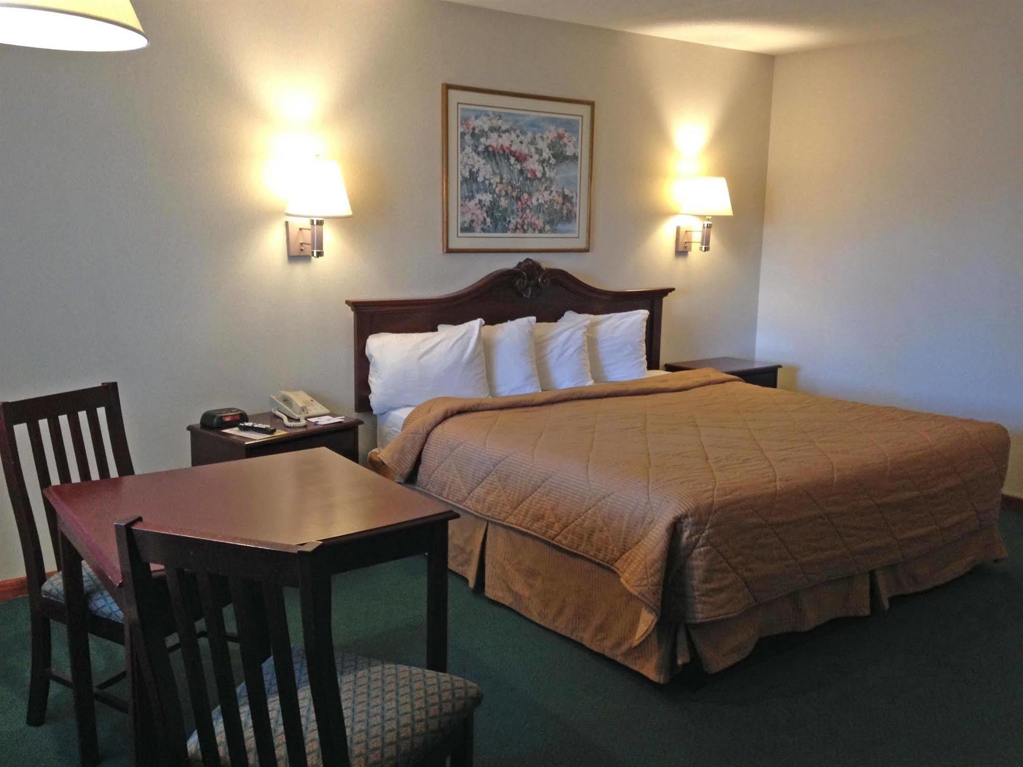 Americas Best Value Inn Plattsburgh Eksteriør bilde